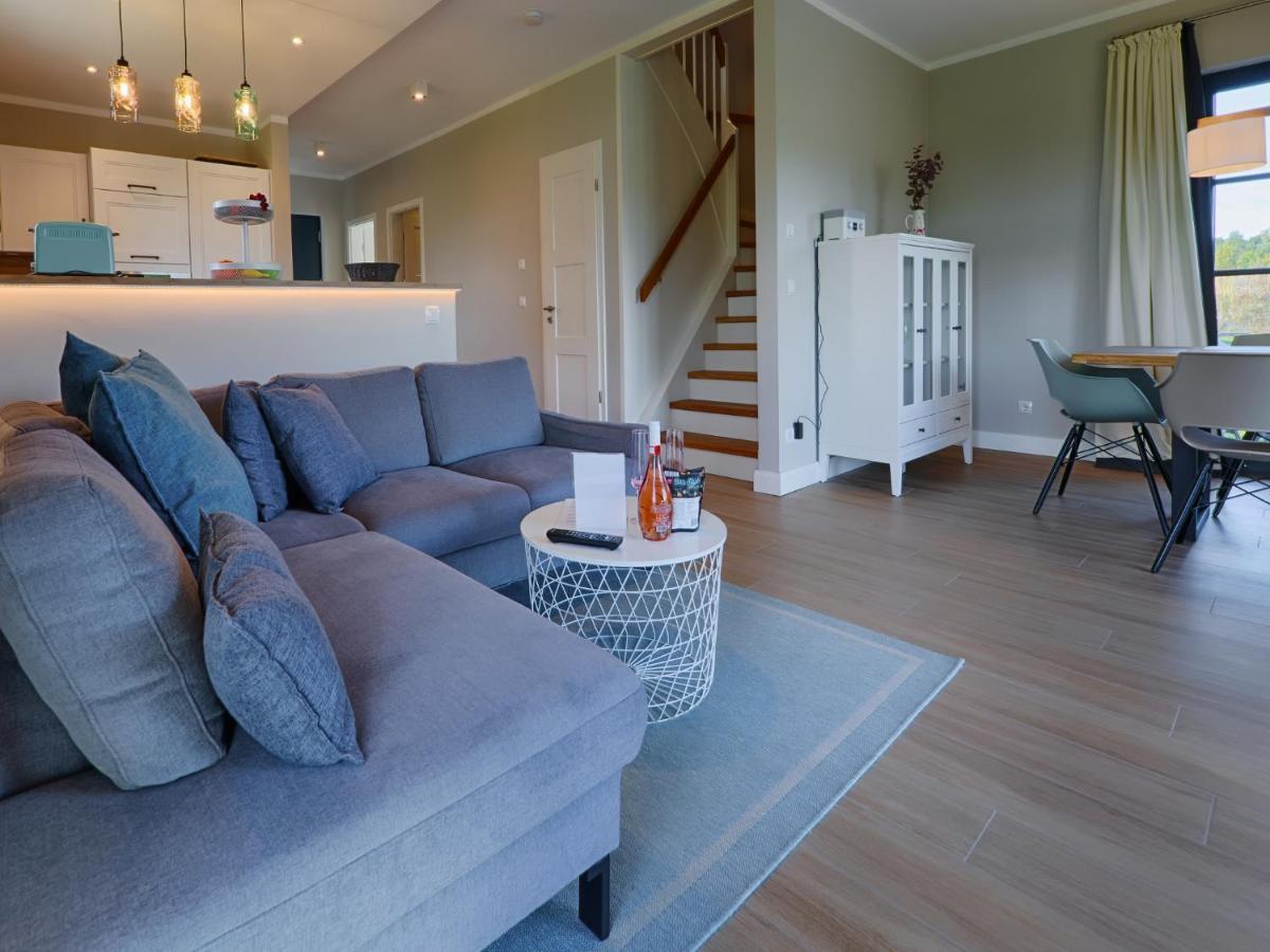 Reetland Am Meer - Premium Reetdachvilla Mit 3 Schlafzimmern, Sauna Und Kamin F27 Dranske Luaran gambar