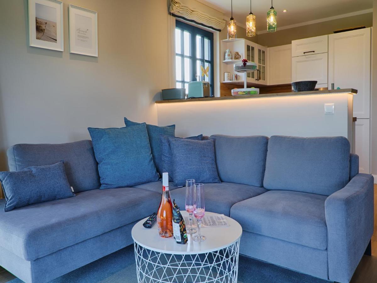 Reetland Am Meer - Premium Reetdachvilla Mit 3 Schlafzimmern, Sauna Und Kamin F27 Dranske Luaran gambar